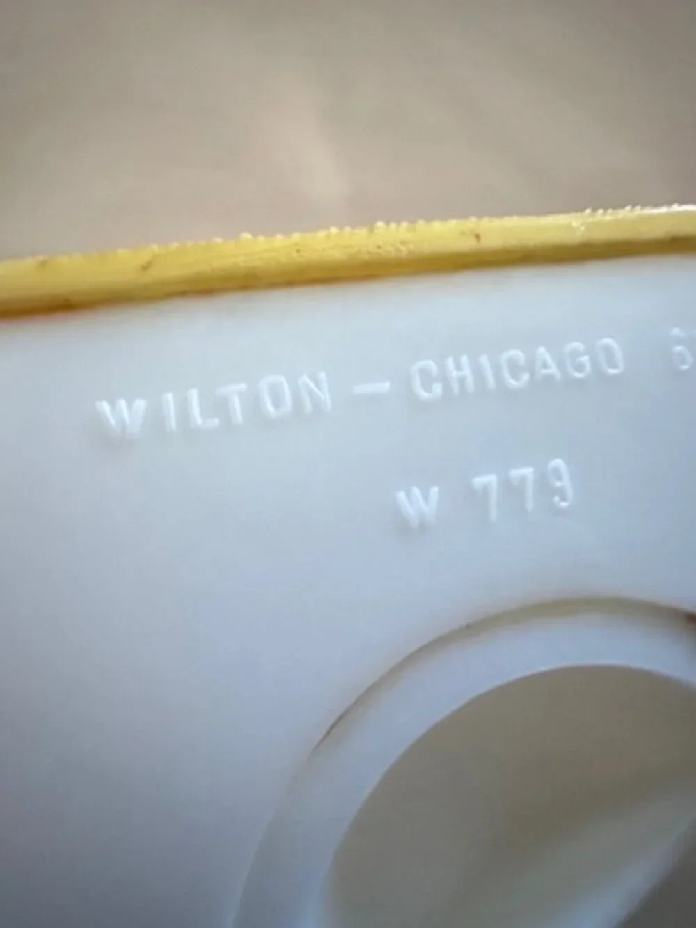 Wilton vintage plastic
